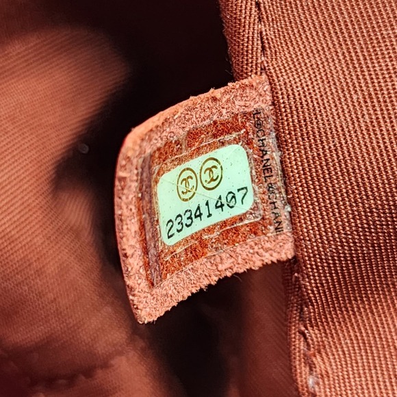 Chanel Urban Delight Quilted Leather Chain Tote in Red - Picture 9 of 11